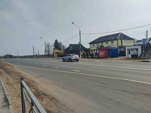 Гостиница, кафе + участок 0,5 Га на а/д Москва-Минск