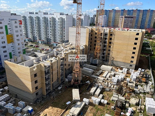 2-ком. квартира, 71.2 м², ул. Никольская, 1/10 эт.