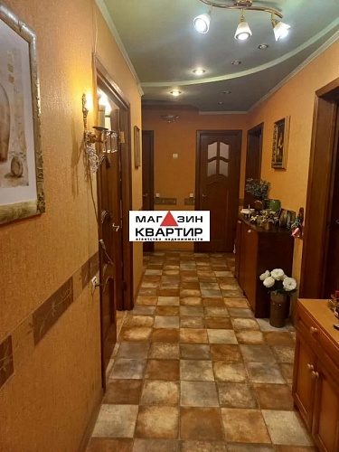 4-ком. квартира, 85 кв.м., ул. Попова, д 132.