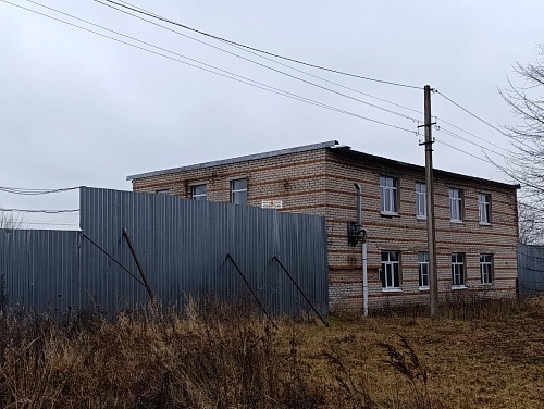 Продается зданиепод пищевое производство п. Шумячи ул. Полевая д.4