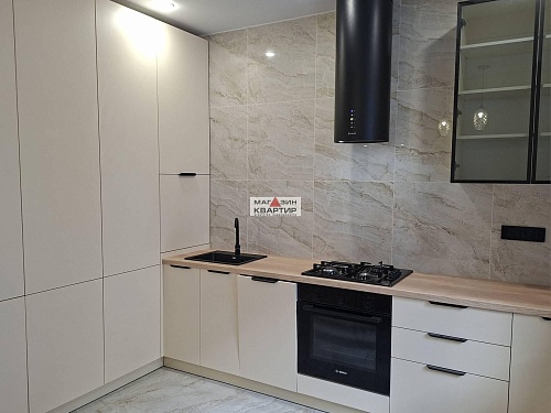 2-ком.квартира пр-т Гагарина, д.47г с инд. отопл. и ремонтом!