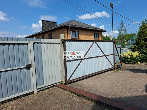 Коттедж с отличным расположением 180 кв.м. в Вишенках
