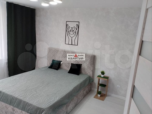 3-к. квартира улучшенной планировки  с ремонтом напротив ТЦ Макси