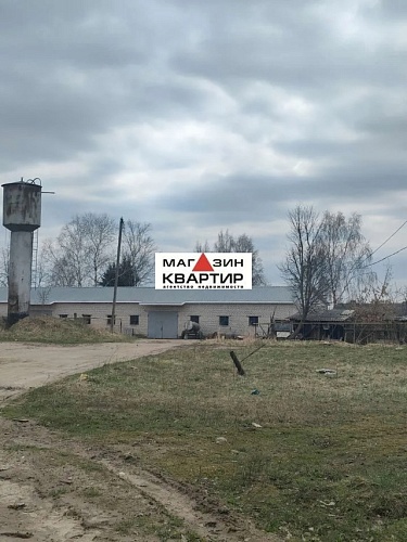 Продажа склада, 560 м² + участок 46 сот. в п.г.т. Красный