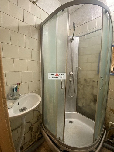 Комната в общежитии 11 кв.м. по адресу 2-ой Рославльский пер., д.5.