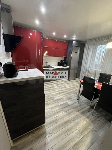 2-ком. квартира, 60,2 м², по ул. Попова, д.111,  3/10 эт.