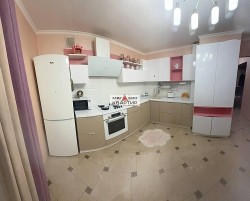 3 комнатная квартира Пригородная,10