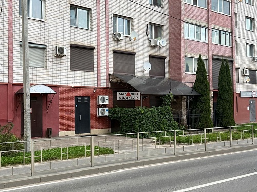 Кафе с оборудованием, площадь  120 м2