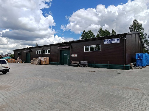 Торговое помещение/склад, 870 м²