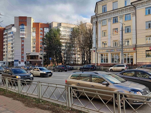 Торговая площадь 170 кв.м. первая линия ул. Николаева