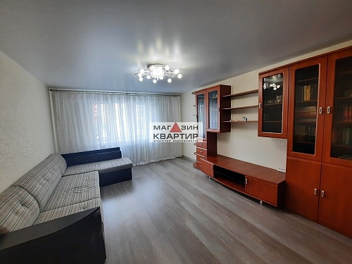 2-ком.кв., 65 кв.м., пр-т Гагарина, 47