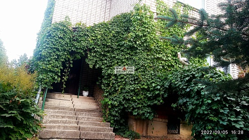 Коттедж 260 кв.м. на участке 25 соток, с. Пригорское, ул. Торговая.