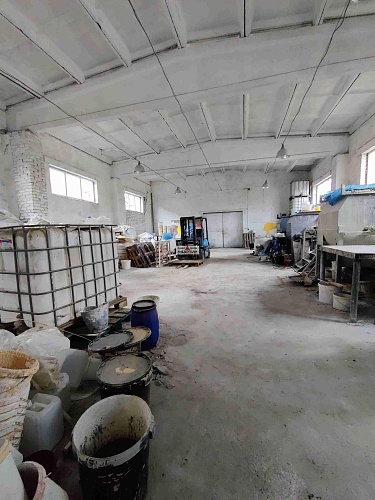 Произв-во/склад, 830 м² + ЗУ 50 сот. на а/д Р-120