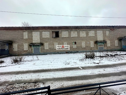 Здание 2-х этажное 900 кв.м. на участке 38 соток