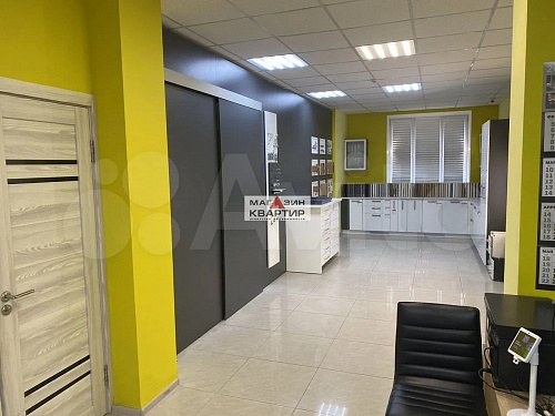 Торговое помещение, 122 кв.м. на первой линии