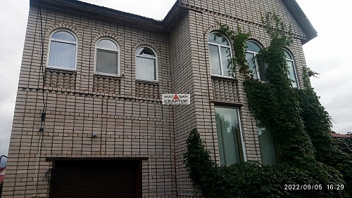 Коттедж 260 кв.м. на участке 25 соток, с. Пригорское, ул. Торговая.