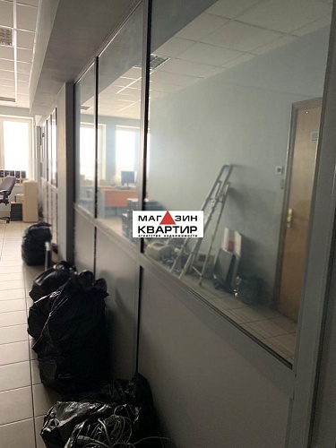 Свободного назначения, 300 м² на ул. Попова