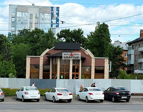 Продажа здания кафе с участком в центре Смоленска