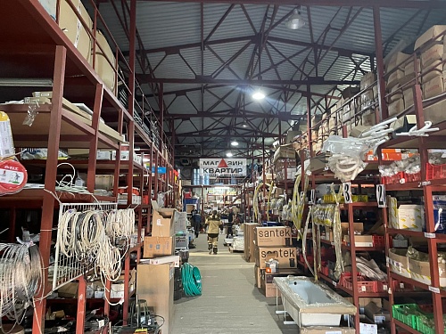 Торгово-складская база на Досуговском шоссе