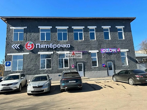 Здание, 1042.4 м²
