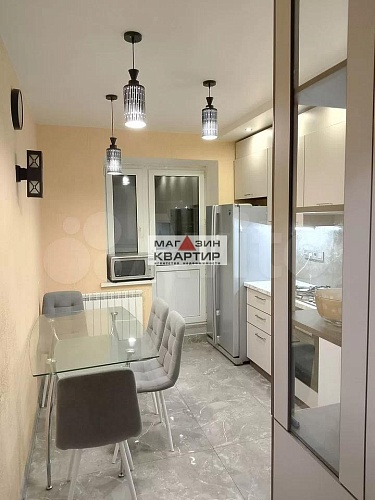 2-к. квартира, 62 м², 2/8 эт.