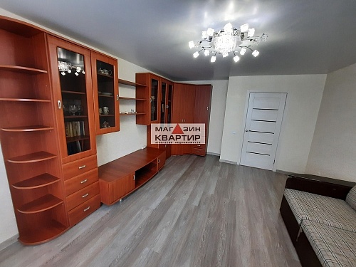 2-ком.кв., 65 кв.м., пр-т Гагарина, 47