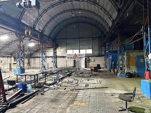 Здание производственное 2050 кв.м.