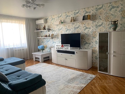 Продается 2-комн. квартира по ул. Кирова д. 22д,   67,8 м²