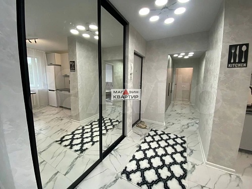 3-квартира улучшенной планировки с ремонтом и мебелью по ул. Н.Неман!