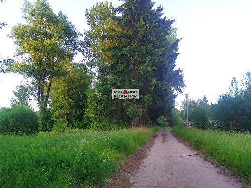 Участок в Красном бору возле Ключевого озера